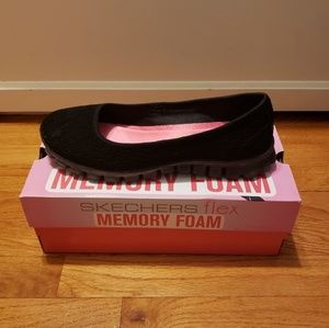Black Skechers Memory Foam Flat